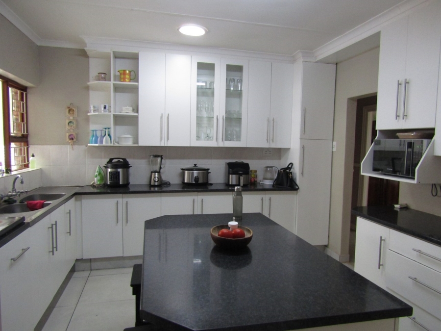 3 Bedroom Property for Sale in Hankey Eastern Cape